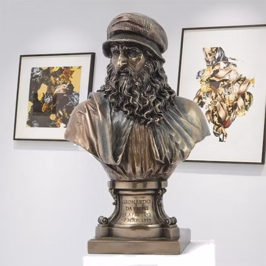 Знаменитая фигура королевского бронзового бюста Людовика XIV.