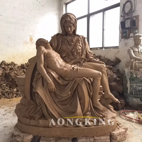 Большая уличная религиозная фигура, Святейшее Сердце Иисуса, бронзовая скульптура.