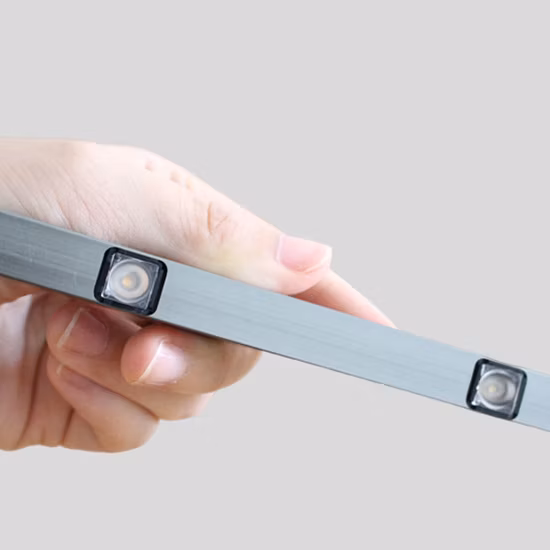 Поддержка настройки рисунка мини-светодиодных прожекторов для витрин, часов, выставочных залов, выставочных залов и музеев.